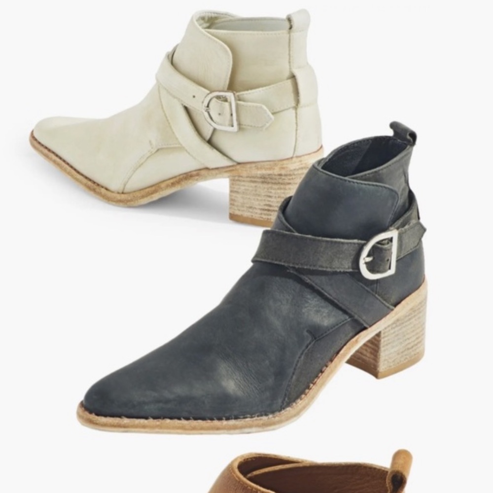 Free People Back Loop Bootie‎ - Picture 4 of 12